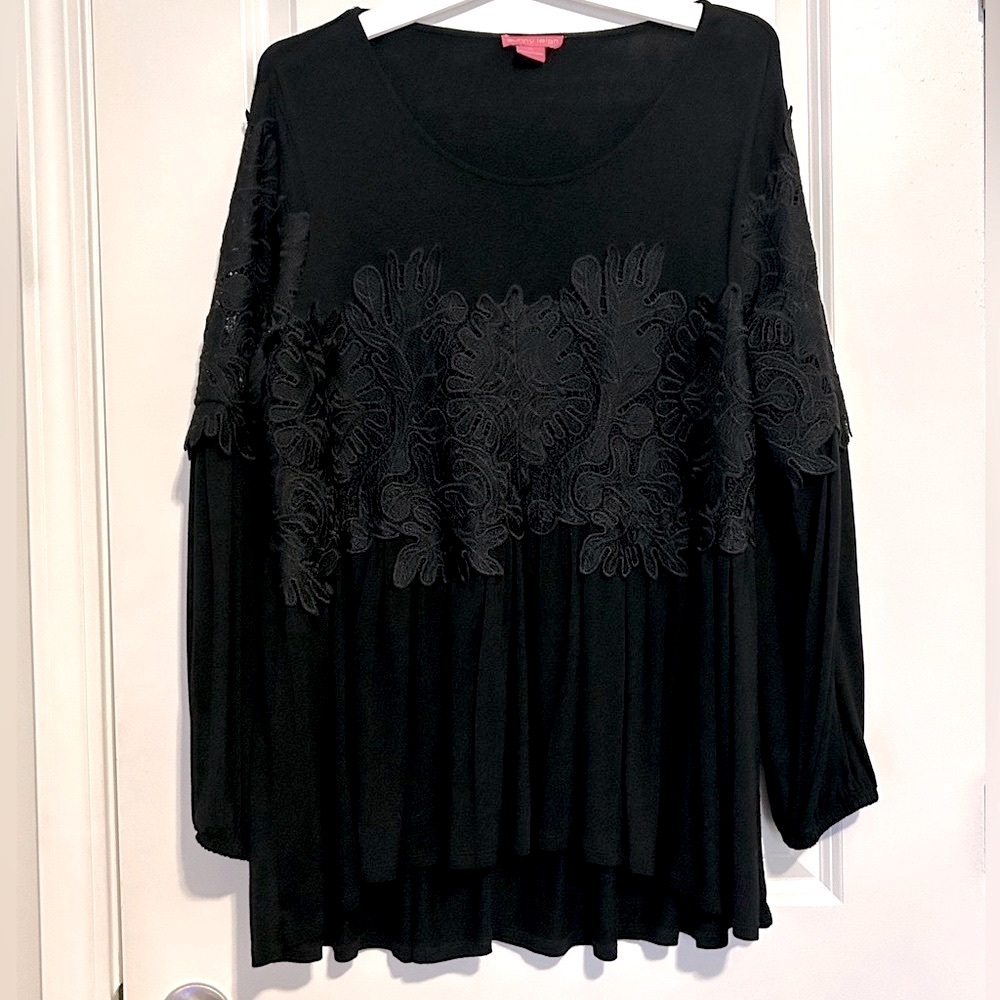 Embroidered Lace Long Sleeve Top